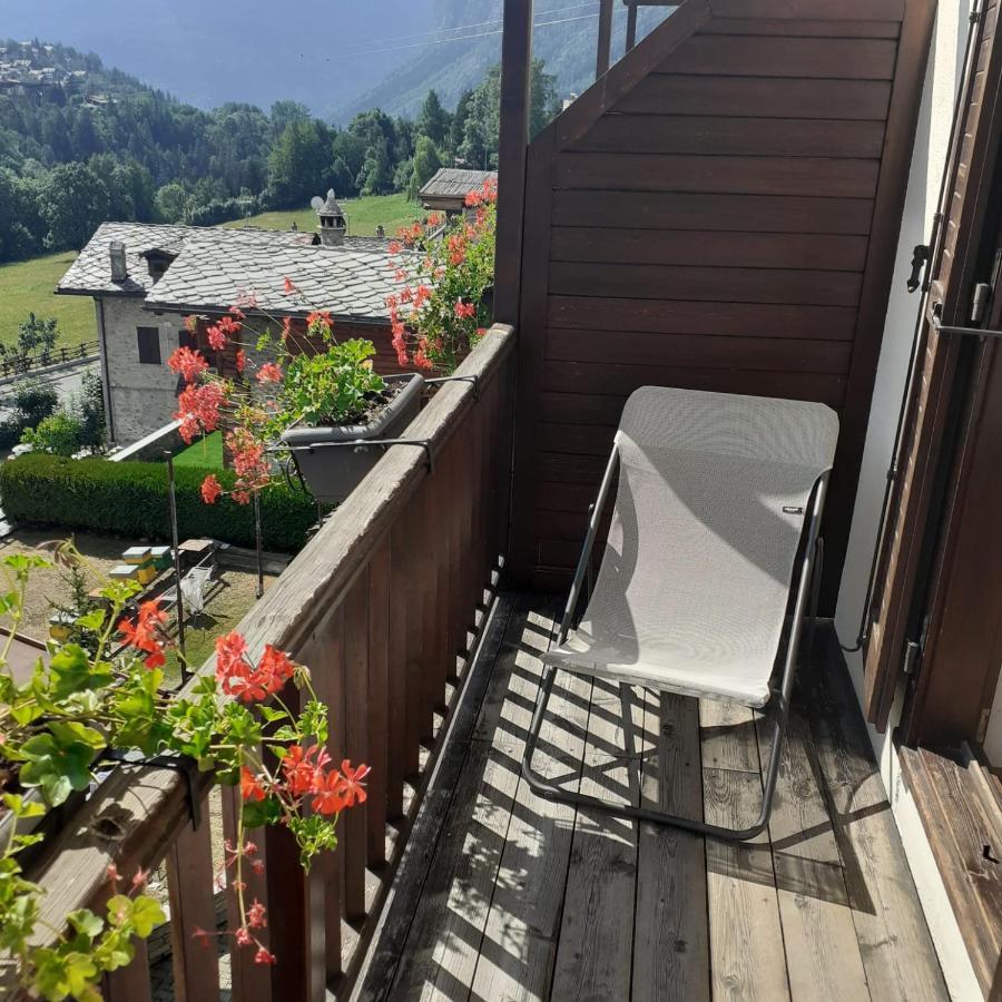 Hotel Ottoz Meuble Courmayeur Exterior photo
