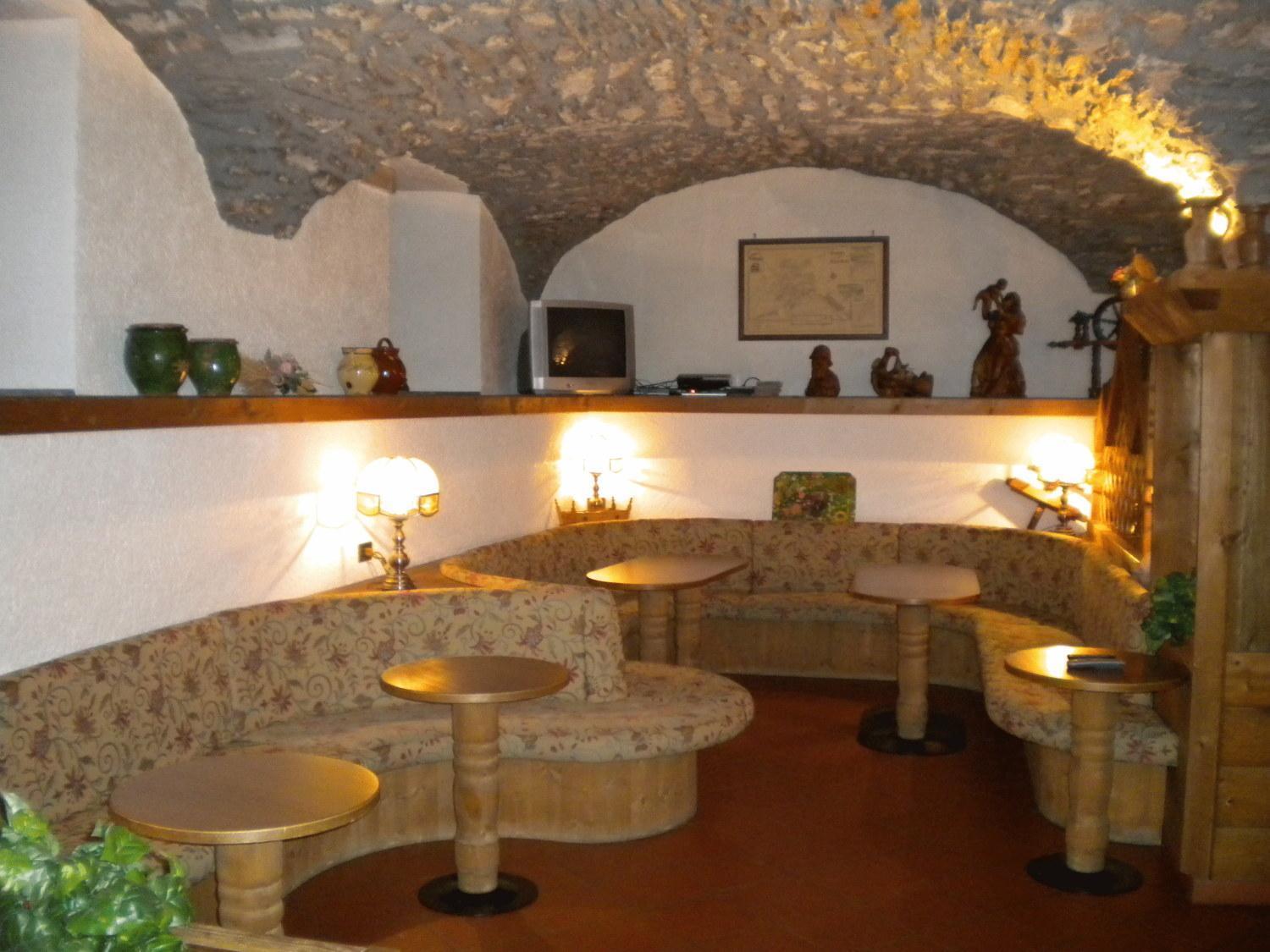 Hotel Ottoz Meuble Courmayeur Exterior photo